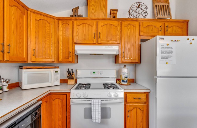 Affable dog-friendly home with firepit, gas grill, deck, & W/D - child-friendly