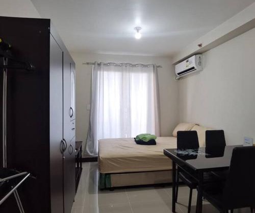 Affordable Condo w/Wi-Fi, Pool & Shower Heater