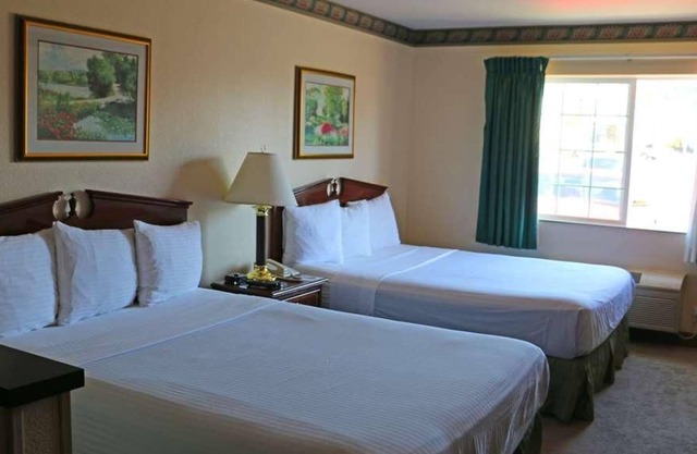 Affordable Getaway at Guest House Kelso Longview! Free Parking, Pets Allowed