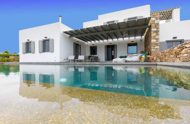 Affordable, luxurious and private Villa Cactilia, located in Paros Greece!