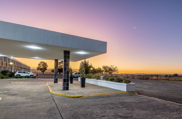 African Sky Hotels - Harrismith Inn