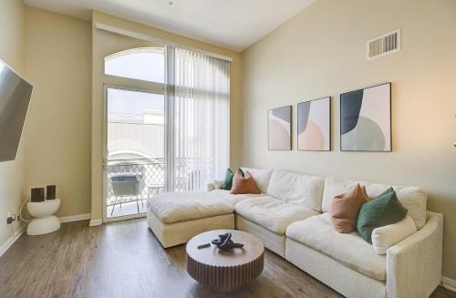 Agate Zen Retreat - Stylish 2BR Oasis in MDR