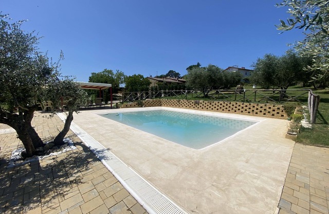 Agritourisme Casa del sole: Appartement Toscane-Ombrie avec piscine et climatisation
