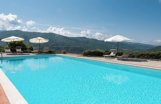 Agriturismo 'Poiana' avec piscine, jardin privé et Wi-Fi