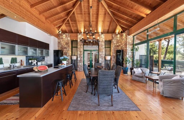 AGROLOGY LUX - 4 BEDROOM Luxurious villa on an Agricultural Haven Retreat