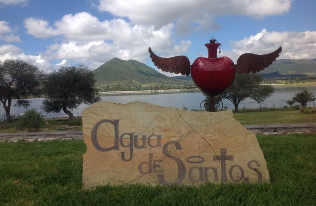Agua de Santos, une belle maison sur les rives du barrage de Santa Catarina