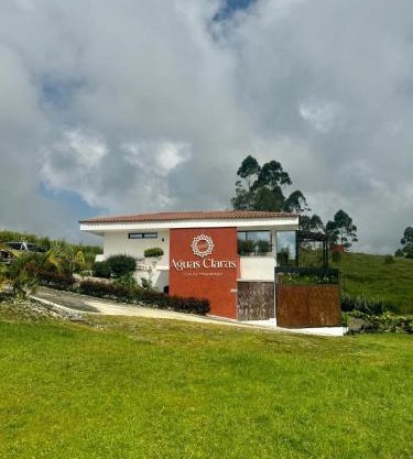 Aguas Claras casa campestre