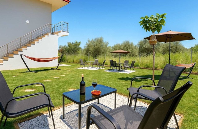 Aigli Garden Getaway, Escape Close to Vrasna Beach