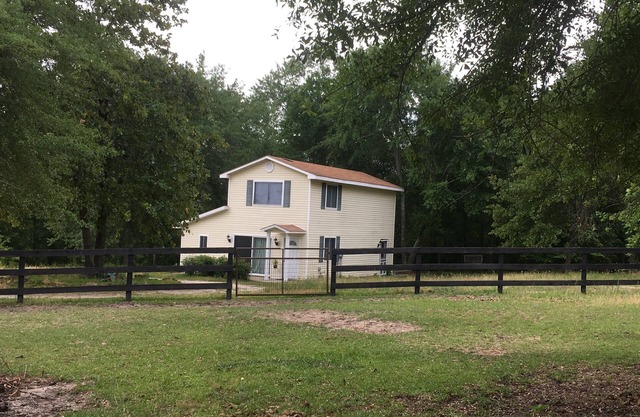 Ferme de petits chevaux d'Aiken. Très bien situé, paisible mais proche de la ville. Maîtrise