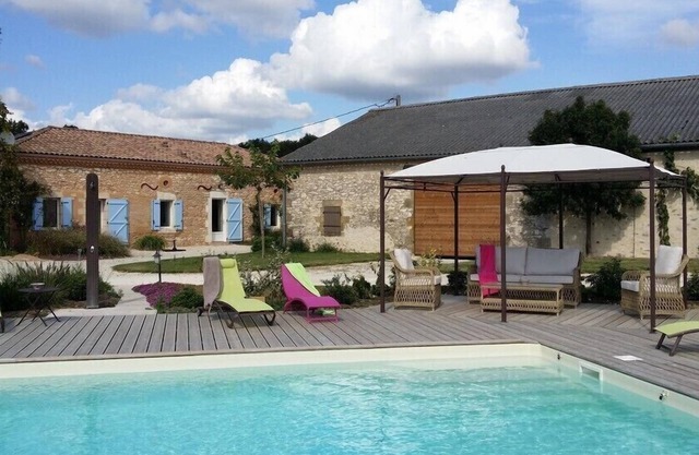 Maison climatisée entre Lot et Dordogne en pleine nature piscine privée au sel