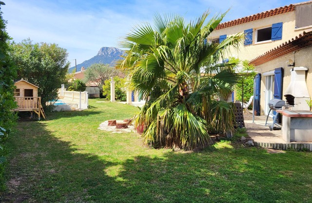 Villa climatisée avec piscine privée à 10km des plages