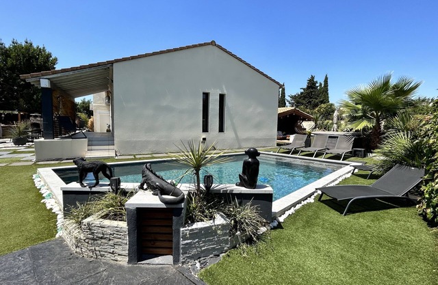 Villa climatisée avec Piscine et Jacuzzi privé, en CAMARGUE