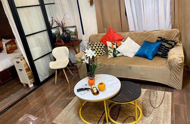 Air Residence T1 Amazing Makati Luxury Condo 66 sq m 300Mbps Fast
