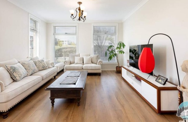 Aircabin | North Kellyville | Comfy | 4 Beds House