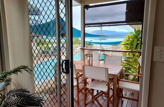 Airlie Apartments