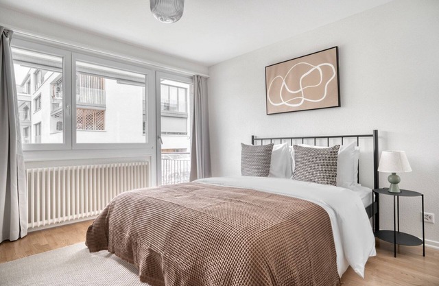 Airy Altstetten 1.5 Room w/ Storage & W/D, nr Local Market, by Blueground