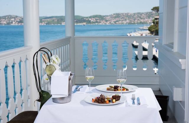 Ajia Hotel - Special Class
