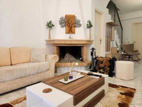 Akrata Maisonette