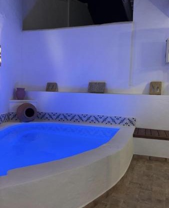 Al Zahra Suites