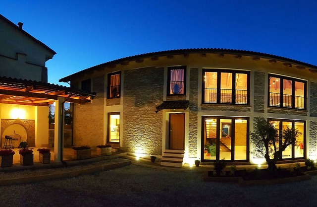 ALBA LANGHE UNESCO MANGO VILLA COMPLÈTE LE CHEMIN DE VACANCES VENTE MAISON WIFI GRATUIT