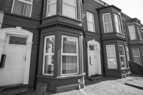 ALBERT LODGE- One Bedroom Apartment