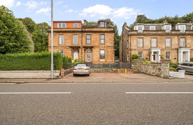Albert Road 3Bed With Parking