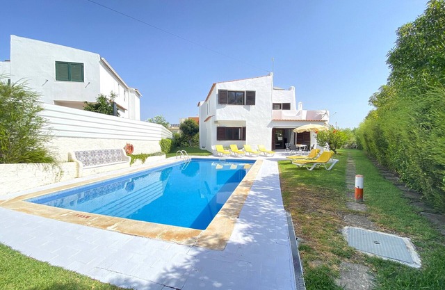 ALBUFEIRA VINTAGE DESIGN VILLA WITH POOL by HOMING