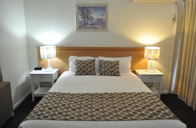 Albury Burvale Motor Inn
