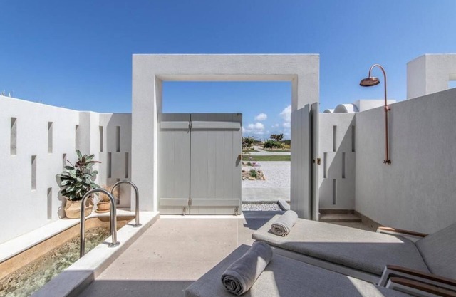 ALERO Seaside Skyros Resort