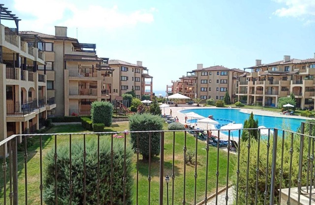 Alex-part Kaliakria resort