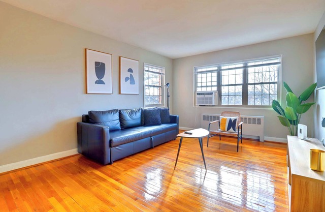 Executive Stay | Modern Apt in Alexandria