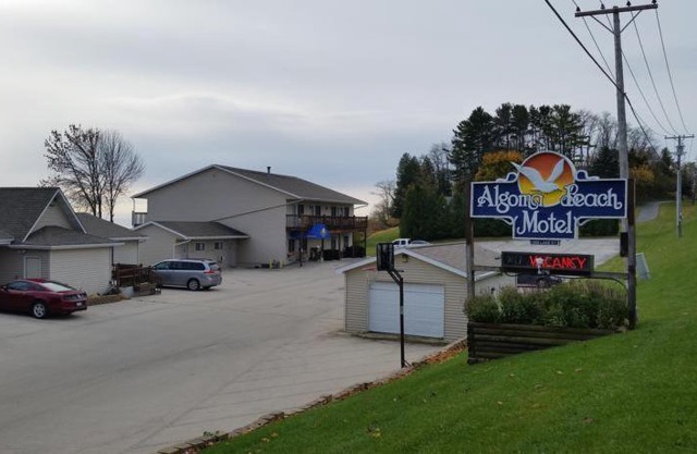 Algoma Beach Motel