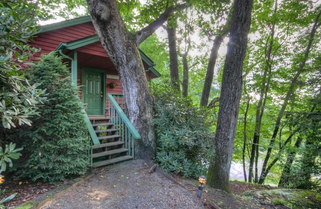 Algonquin Cottage