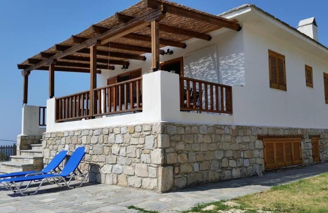 Aliki House
