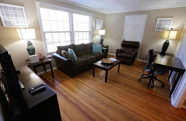 Duplex tout compris à Hillcrest ... près de tout - côté 2