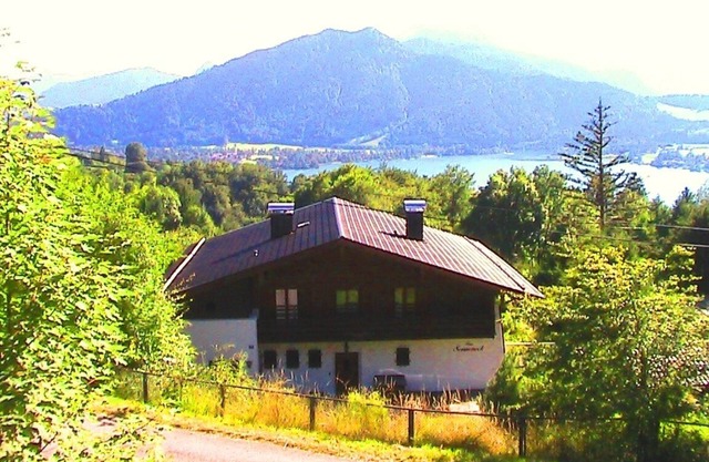 Maison de campagne Tegernseer, vue montagne / lac, 2800m2 de terrain.