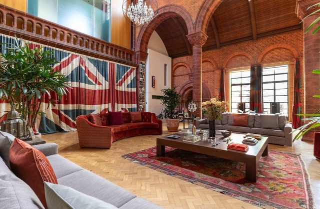 All Saints House by onefinestay