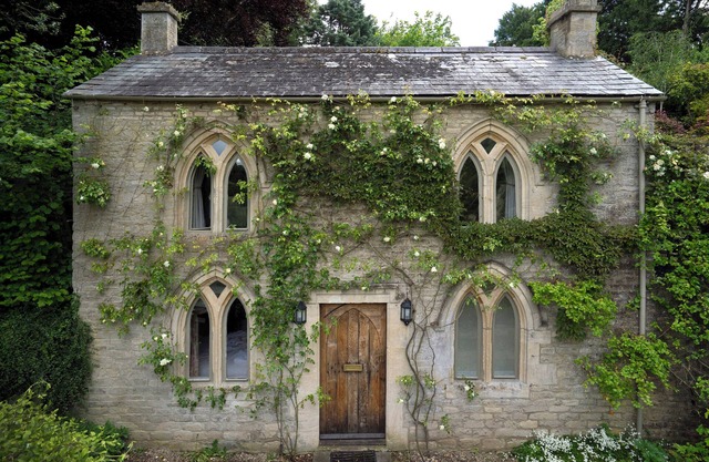 All Souls Cottage, EASTLEACH, COTSWOLDS