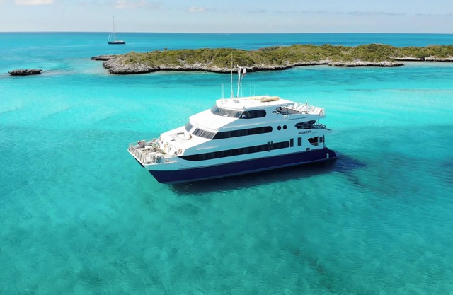 ALL STAR AQUA CAT - Luxury Yacht in the Northern Exuma Cays & Eleuthera, Bahamas