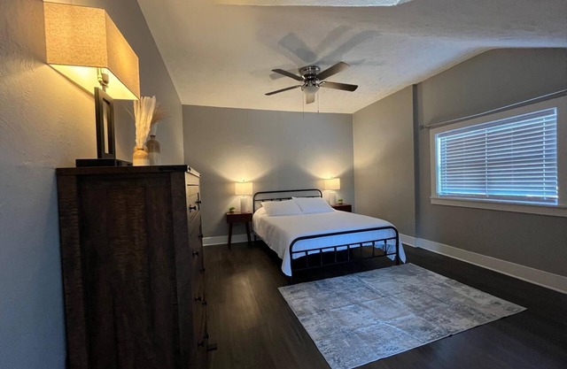 Enjoy this renovated 1 Bedroom 1 Bath Apartment.