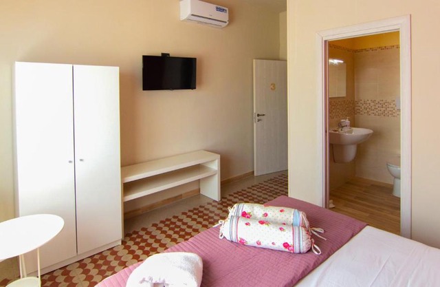 ALMA Rooms