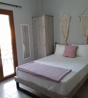 Almira rooms 2