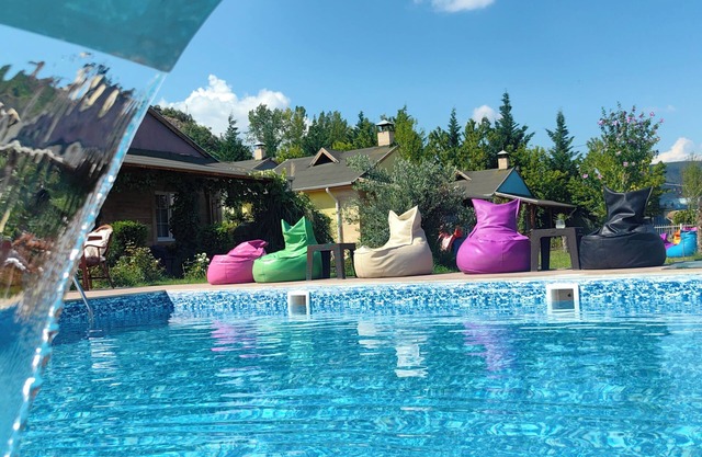 ALMUS ŞEHRİ SEFA BUNGALOV EVLERİ