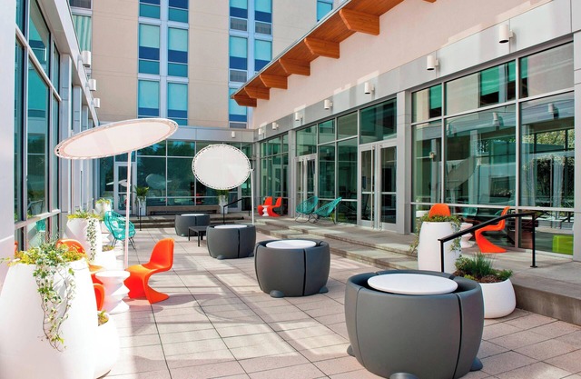 Aloft Charlotte Ballantyne