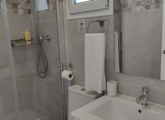 ALOJAMIENTO La CAPILLITA HABITACION CON BAÑO