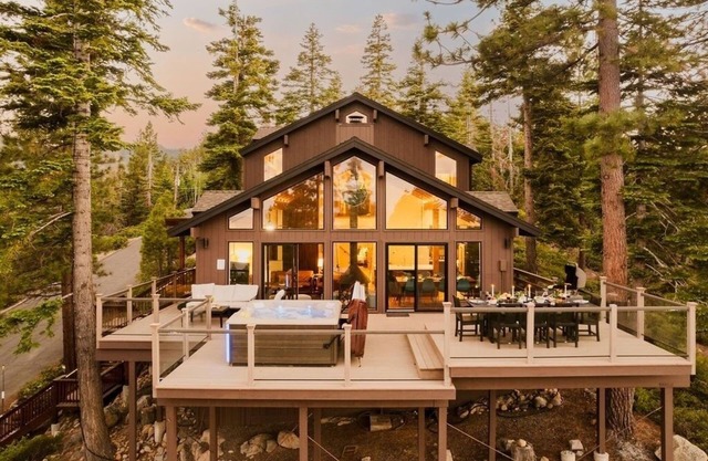 Alpenglow Aerie | StayLuxe Rubicon