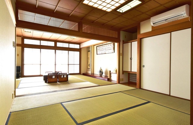 Alphabed Takamatsu Marugamemachi 401 Tatami ha / Takamatsu Kagawa