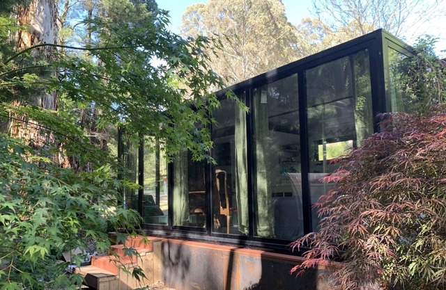 Alpine Creek House: Retreat with sauna & spa, close to Mt Buller - sleeps 10