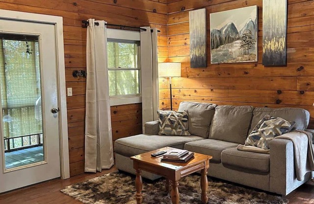 Alpine Serenity-Romantic-Hot Tub- Cabin w/ View