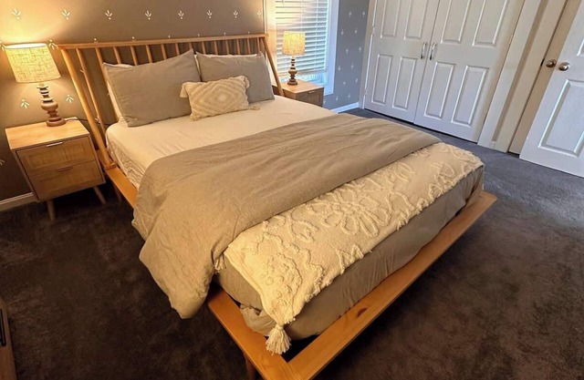 Alpine Suite - Enjoy Sunapee Lake and Ski Mountain